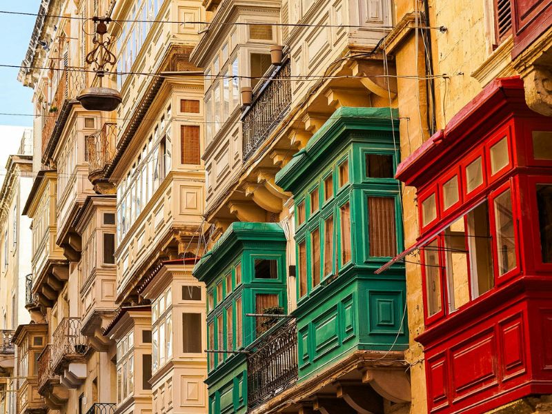 <p>balconi inglesi, Malta</p>